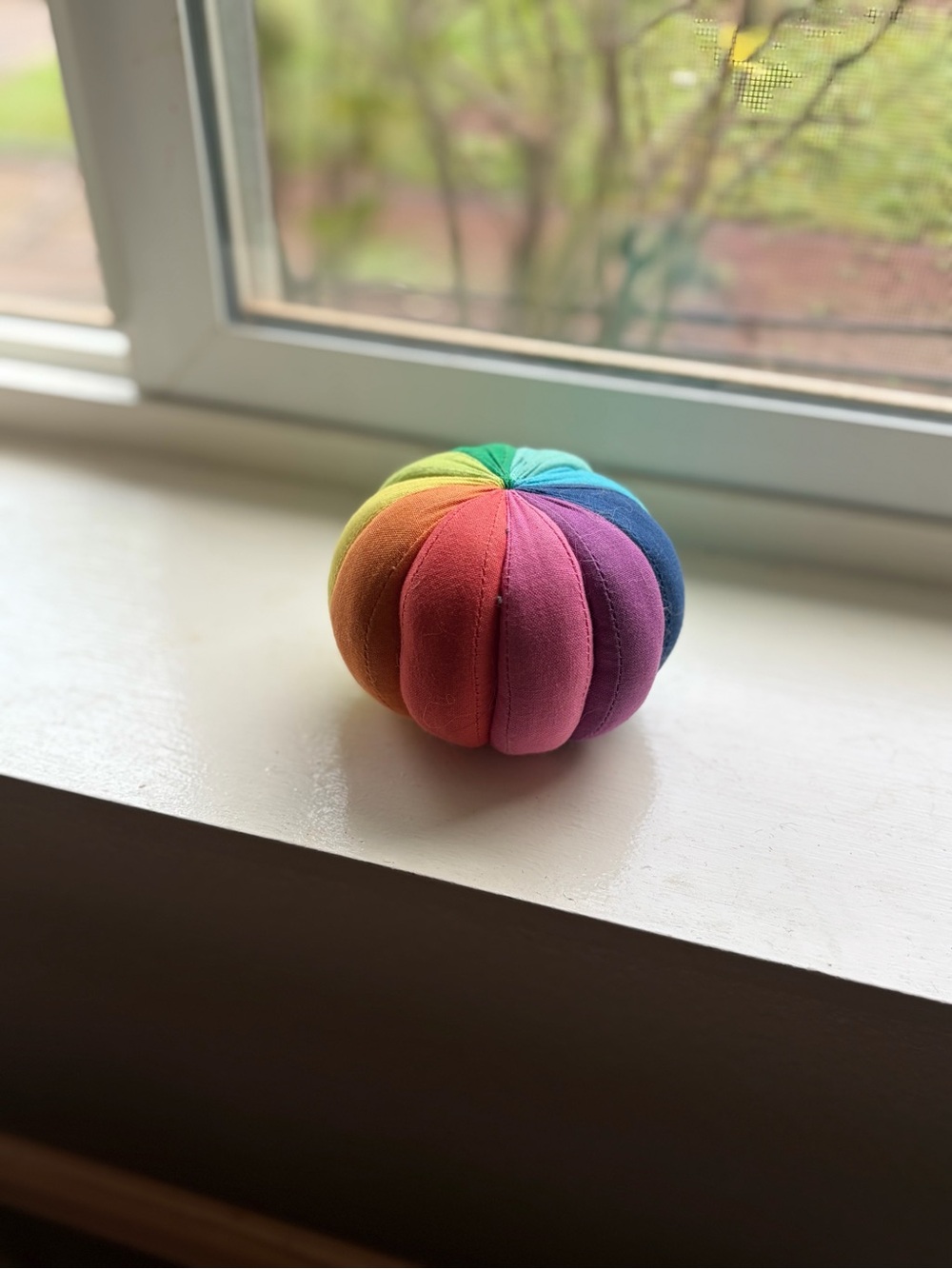 Lovevery Rainbow Ball